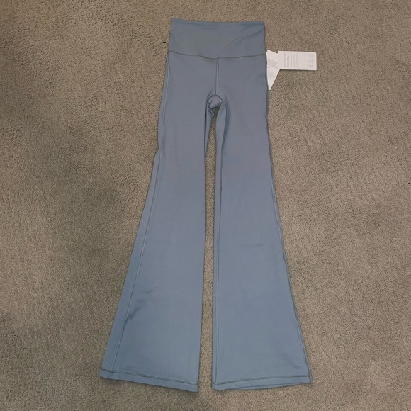 Athleta elation flare pants - Picture 3 of 3